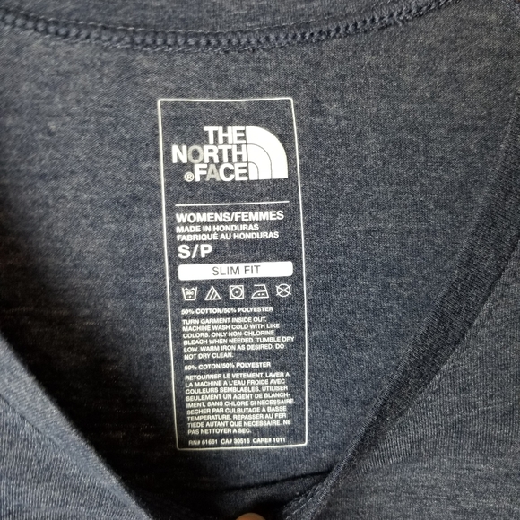 The North Face never stop exploring top si… - Picture 3 of 6